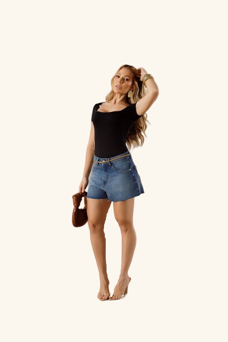 Short Yolanda